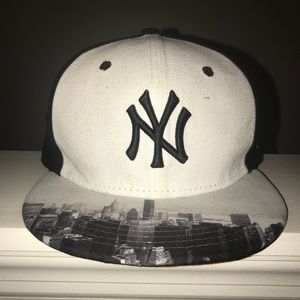 New York Yankees fitted hat
